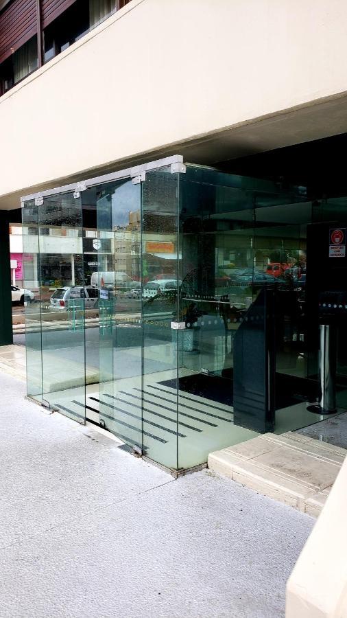Comodo Y Amplio En El Corazon De La Peninsula Pde Torre Amalfi 푼타델에스테 외부 사진