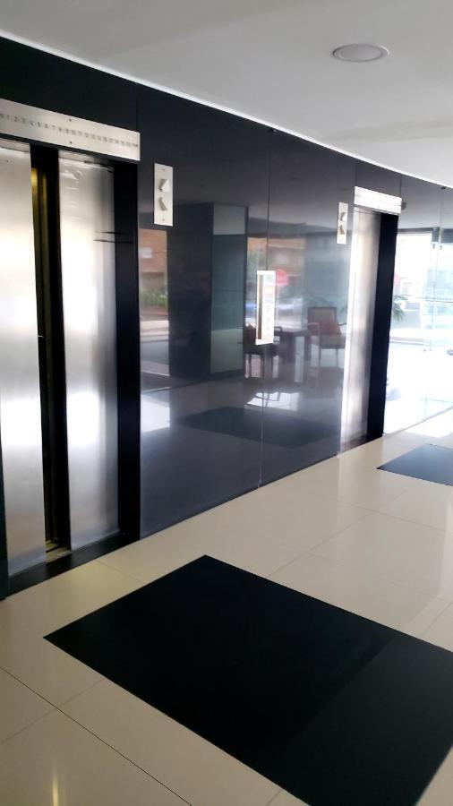 Comodo Y Amplio En El Corazon De La Peninsula Pde Torre Amalfi 푼타델에스테 외부 사진